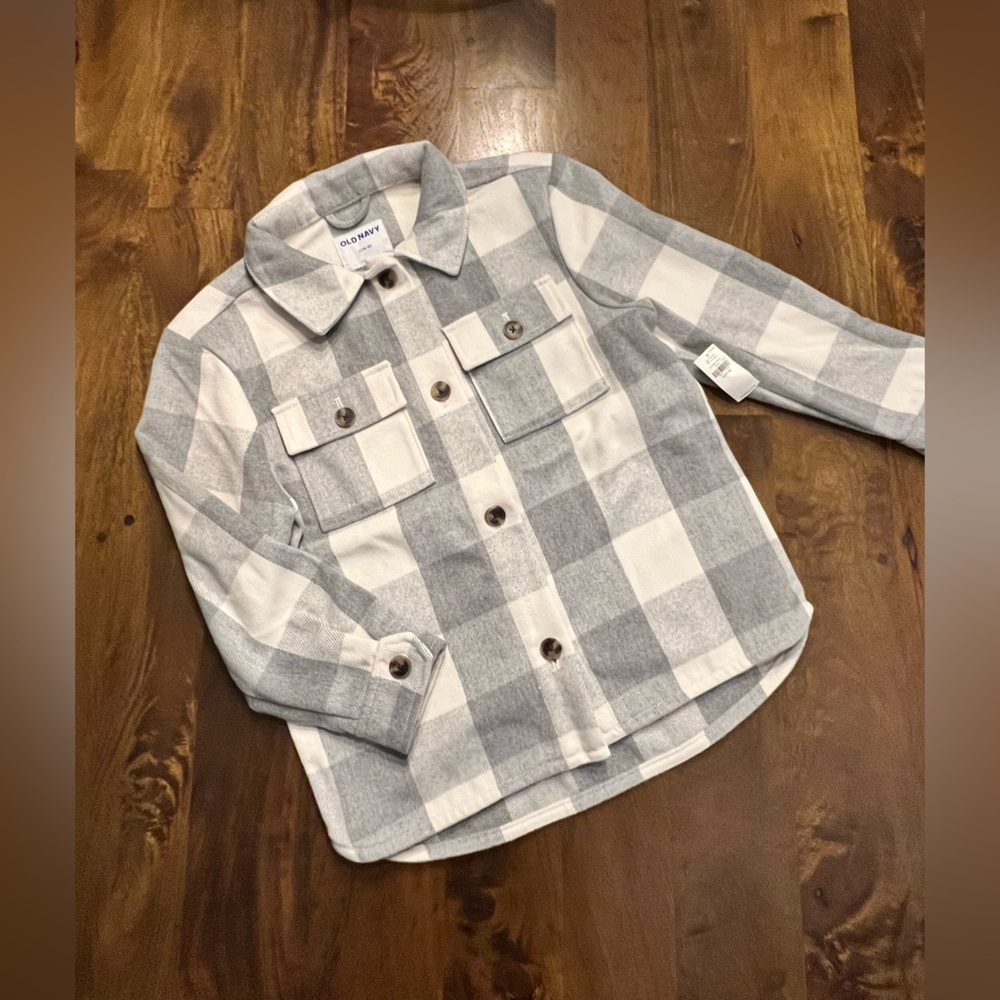 NWT Old Navy Gray and White Flannel Shirt Jacket/Shacket Size 10-12
